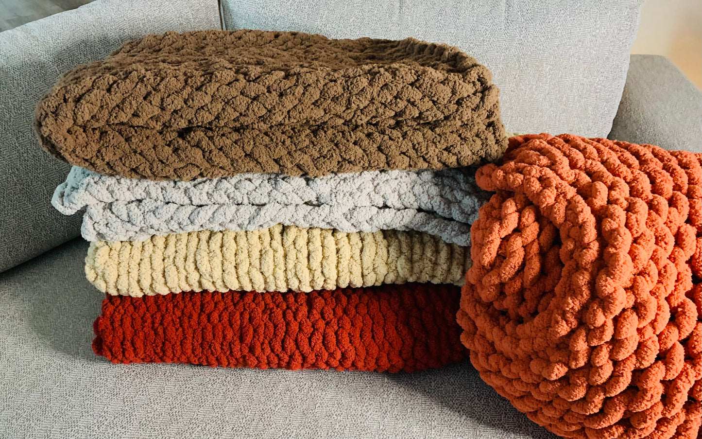 Large Chunky Knit Blankets